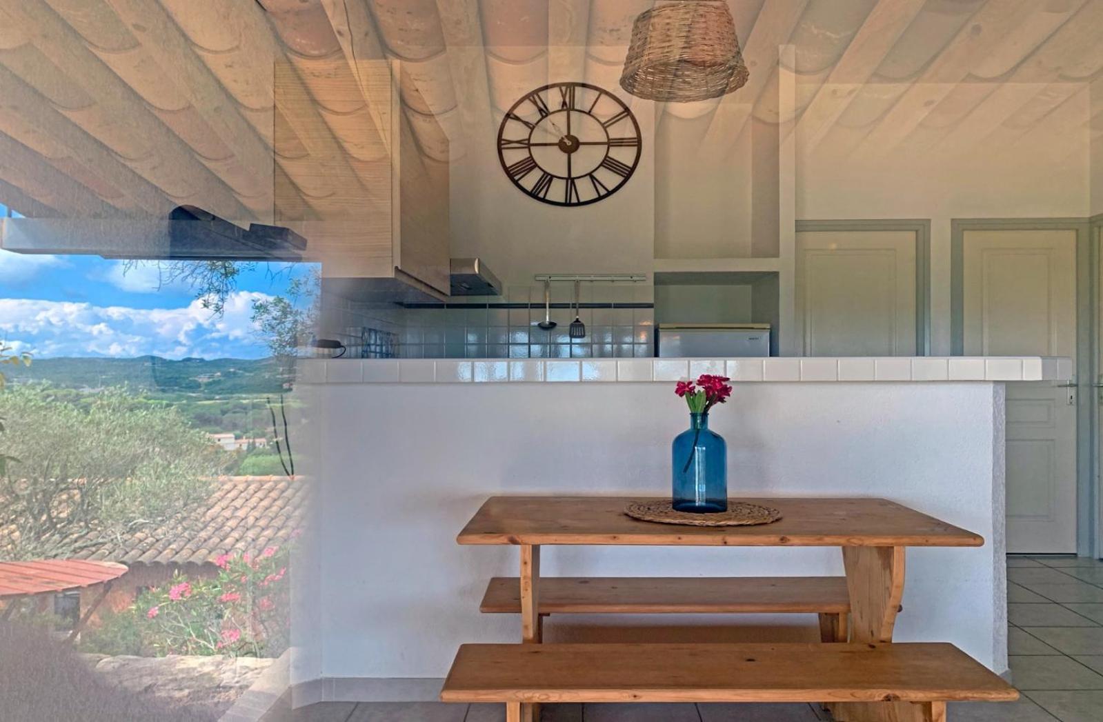 Hotel Maora Village Бонифачо Экстерьер фото